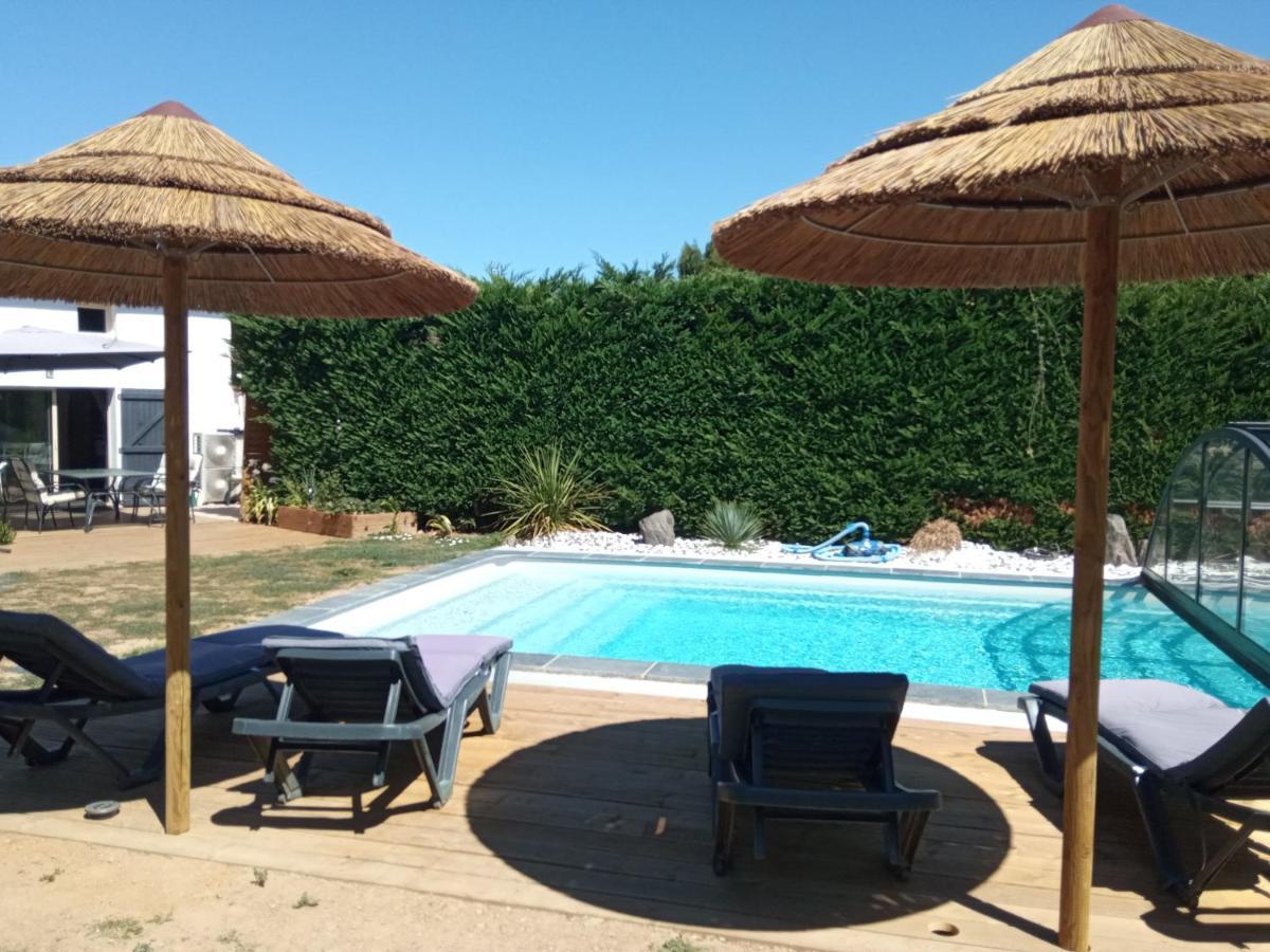 Mas Des Vignes Piscine Chauffee Bed & Breakfast Le Champ-Saint-Pere Bagian luar foto